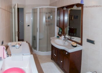 Bagno - Appartamento Via Caraglio, Dronero - foto 11