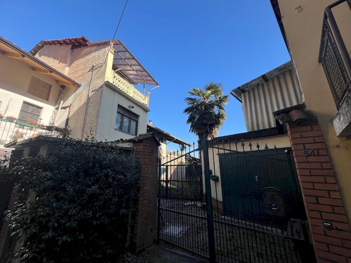 Casa semi indipendente Colleretto Giacosa - foto 1