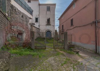 Stabile - Palazzo Via Chiesa, Sessa Aurunca - foto 8