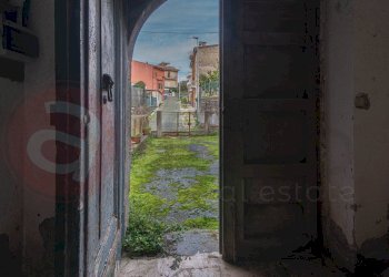 Stabile - Palazzo Via Chiesa, Sessa Aurunca - foto 24
