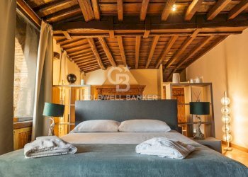 Commercial Activity via del Biscione, Roma (neighborhood Centro Storico) - photo 3