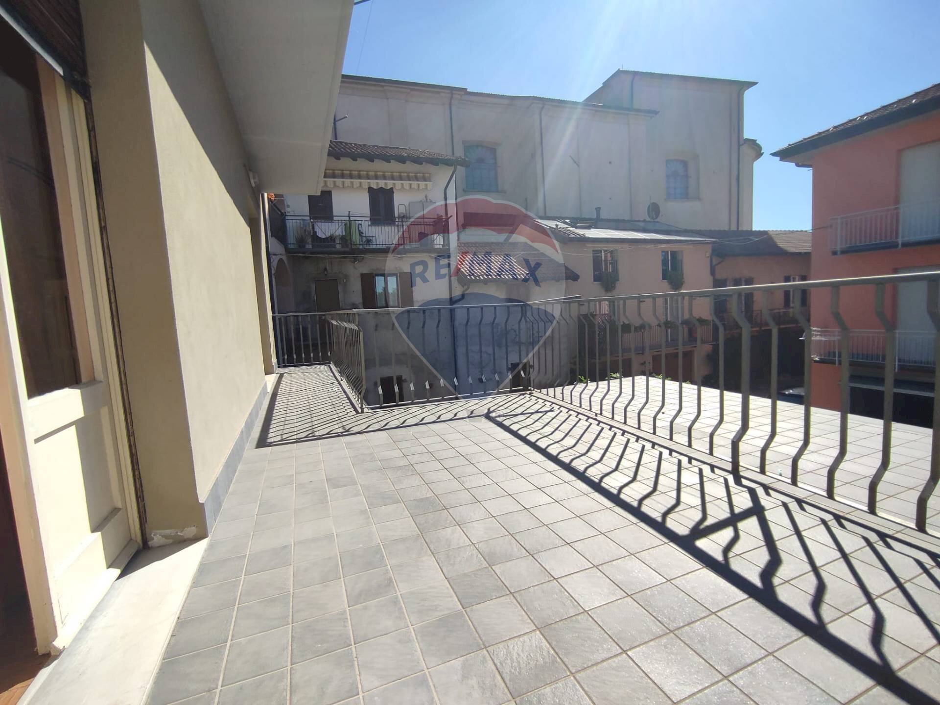 Three-room apartment Via Roma, Albese con Cassano - photo 1