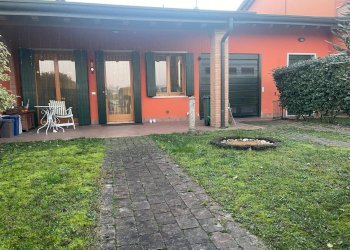 Villa a Schiera San Giorgio Bigarello - foto 1