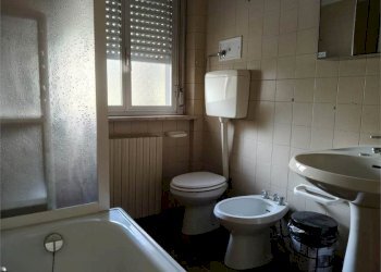 Trilocale Asti - foto 8