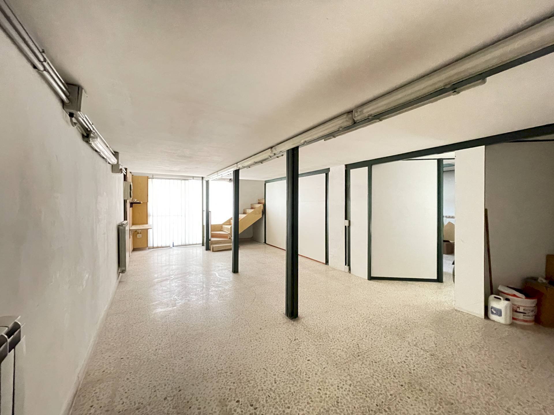 Shop Via Alfonso Di Vestea, Pescara - photo 2