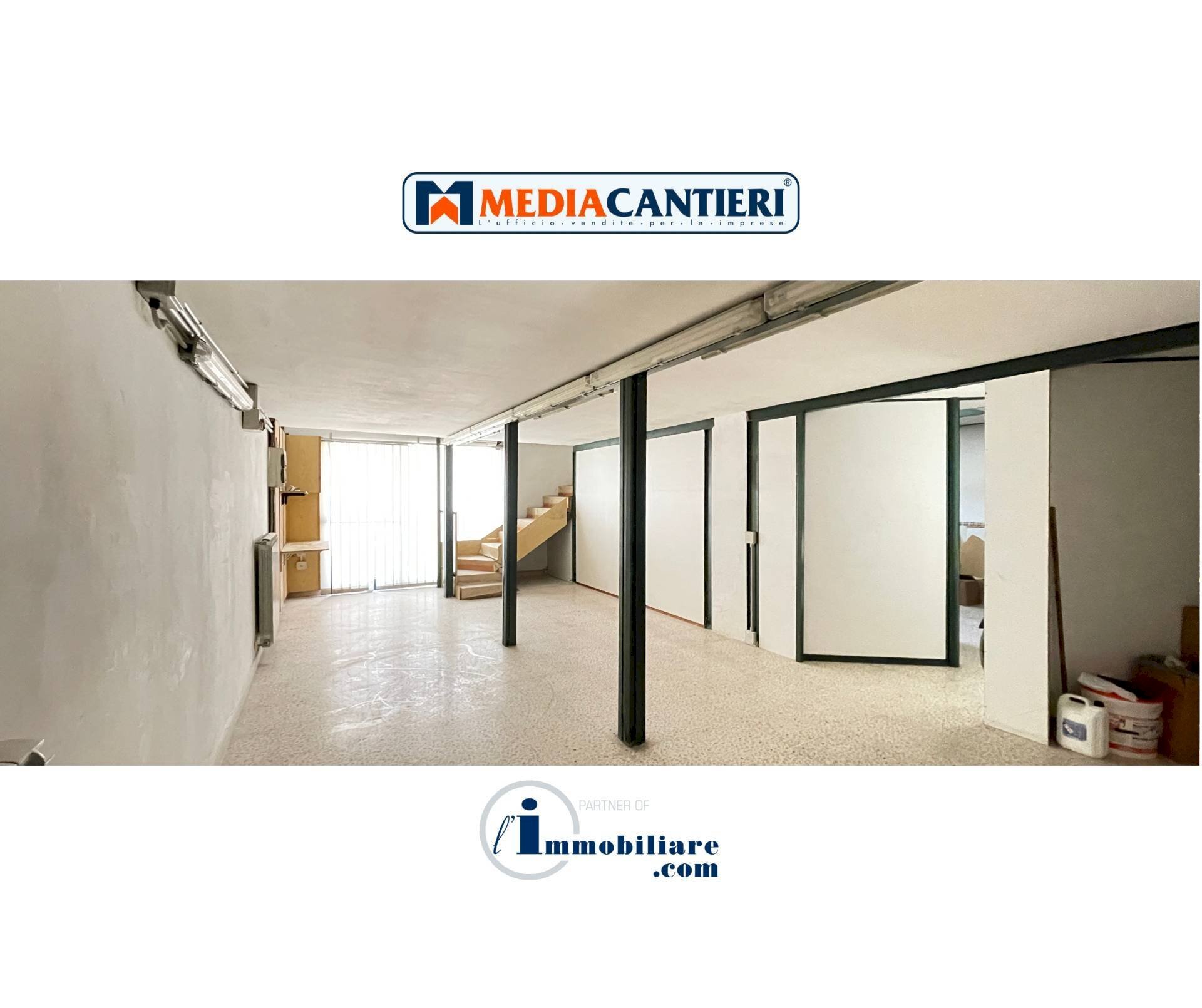 Shop Via Alfonso Di Vestea, Pescara - photo 1