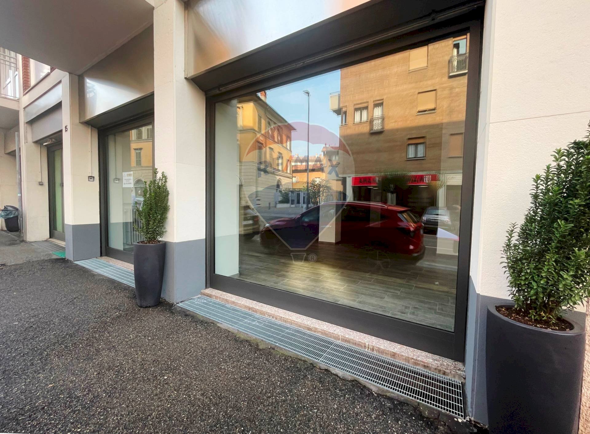 Shop Bergamo (neighborhood Porta Osio) - photo 2