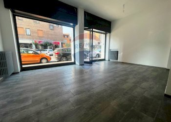 Negozio Bergamo (zona Porta Osio) - foto 4