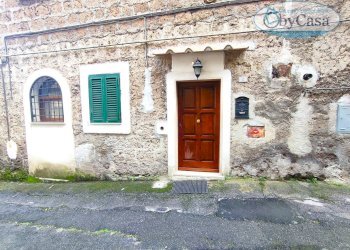 Bilocale Via Cesare Battisti, Bassano Romano - foto 1