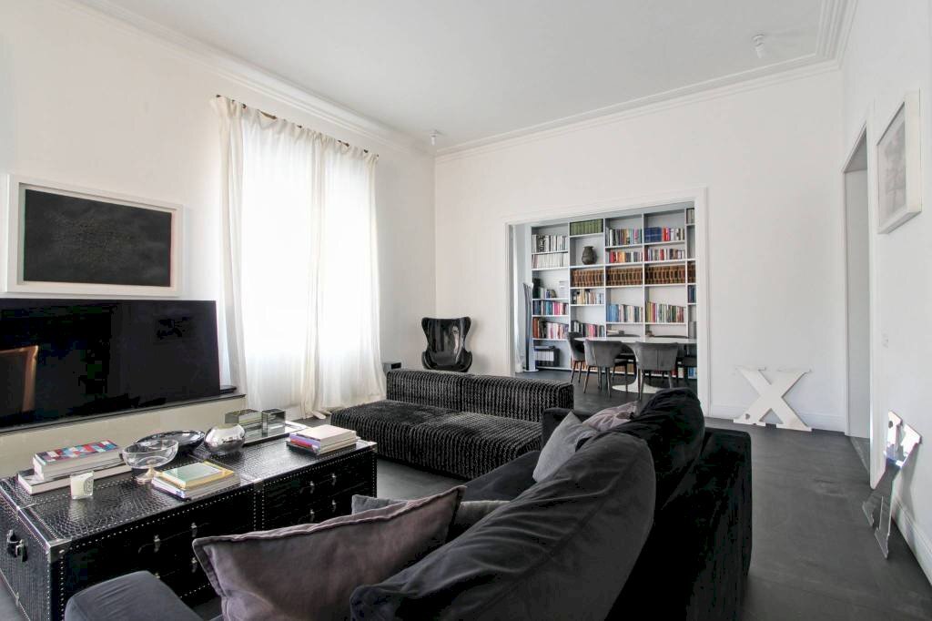 Stanza arredata - Appartamento via dei Monti Parioli, 1, Roma - foto 3