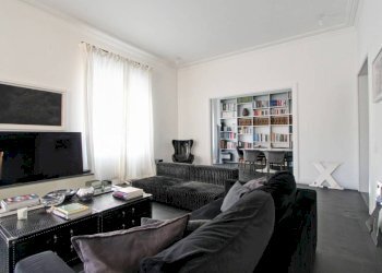 Stanza arredata - Appartamento via dei Monti Parioli, 1, Roma - foto 3