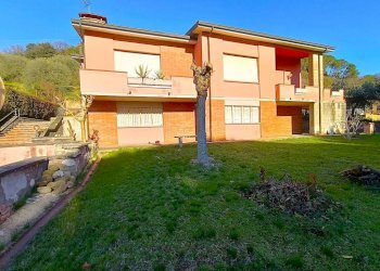 Giardino - Villa via Luigi Galvani, Montelupo Fiorentino - foto 1