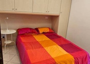 Camera da letto - Appartamento via Francesco Silva, Asti - foto 3