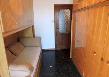 Camera da letto - Trilocale corso Ferdinando Magellano, 6, Genova (zona Sampierdarena) - foto 11