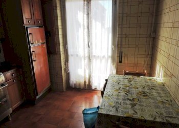 Cucina - Trilocale corso Ferdinando Magellano, 6, Genova (zona Sampierdarena) - foto 13