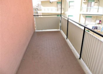 Balcone - Trilocale corso Ferdinando Magellano, 6, Genova (zona Sampierdarena) - foto 20