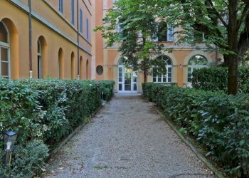 Giardino - Ufficio via Santo Stefano, 103, Bologna (zona Centro Storico) - foto 12