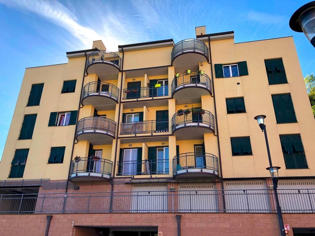 Facciata - Three-room apartment via San Biagio di Valpolcevera, 20M, Genova (neighborhood Pontedecimo) - photo 1