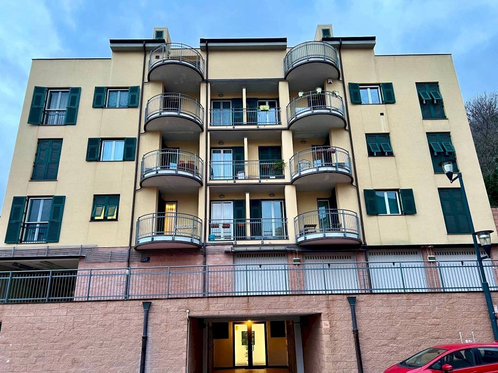 Facciata - Three-room apartment via San Biagio di Valpolcevera, 20M, Genova (neighborhood Pontedecimo) - photo 3