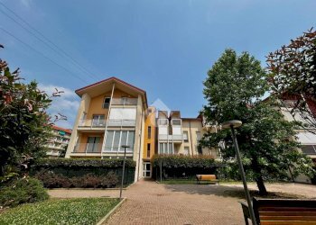 Four-room apartment Via G. Boccaccio, Nichelino - photo 1