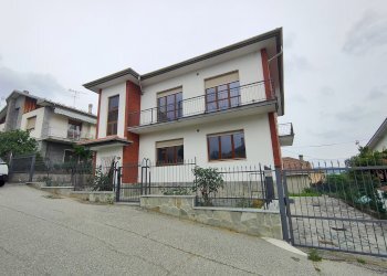 Villa Bifamiliare via Fausto Coppi, 3, Asti - foto 1