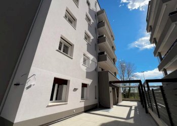 Quadrilocale Via 2 Giugno, Peschiera Borromeo - foto 1