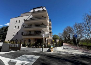 Quadrilocale Via 2 Giugno, Peschiera Borromeo - foto 5