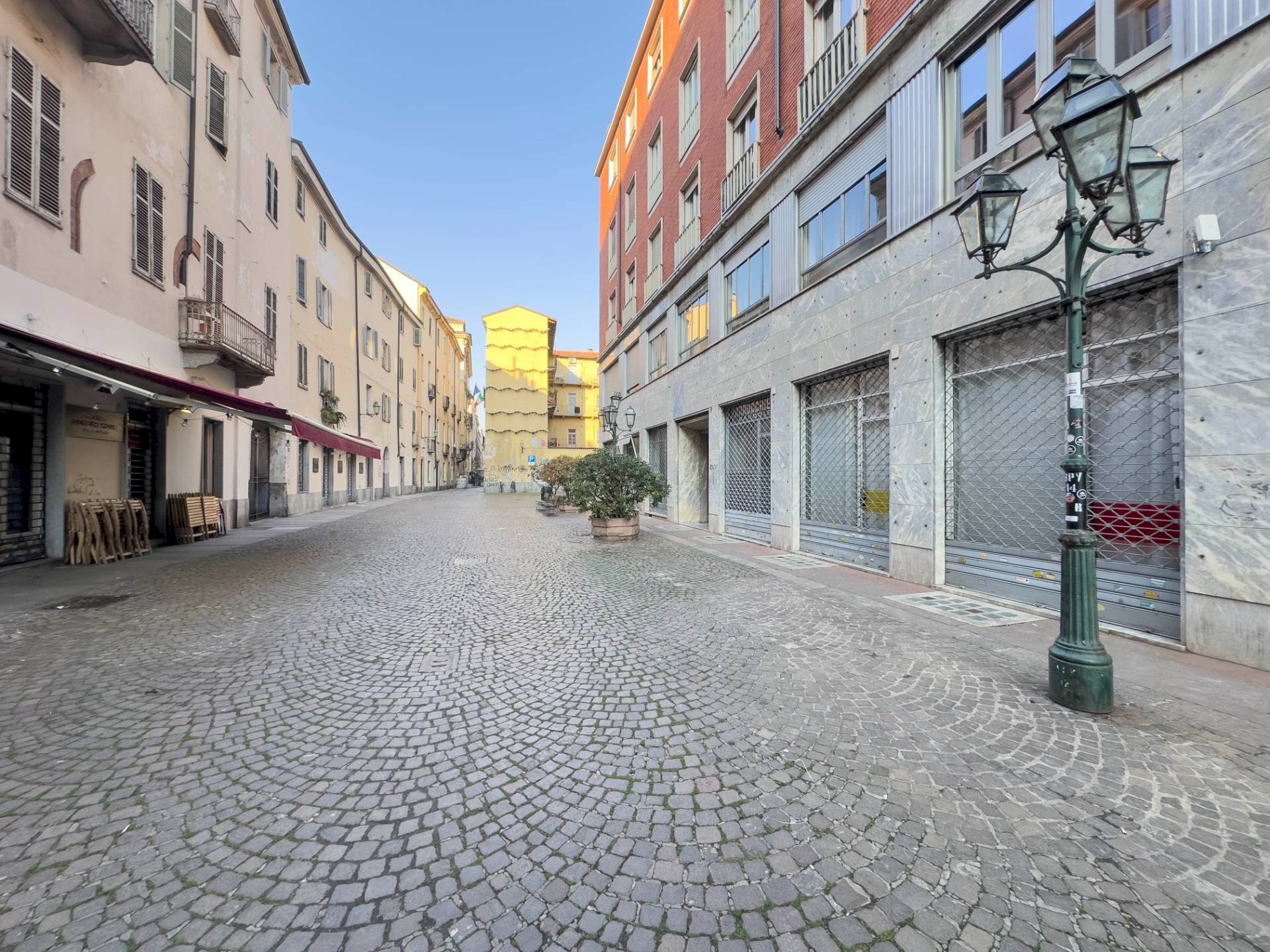 Shop Via Stampatori, Torino (neighborhood Centro) - photo 2