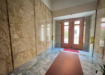 Shop Via Stampatori, Torino (neighborhood Centro) - photo 9