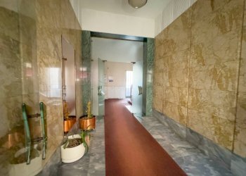 Shop Via Stampatori, Torino (neighborhood Centro) - photo 10