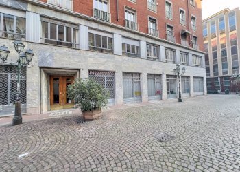 Shop Via Stampatori, Torino (neighborhood Centro) - photo 11
