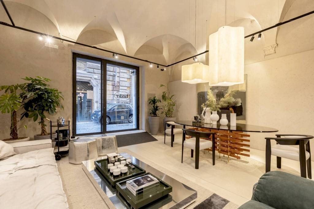 Salone - Shop via Monterone, 2, Roma (neighborhood Centro Storico) - photo 1