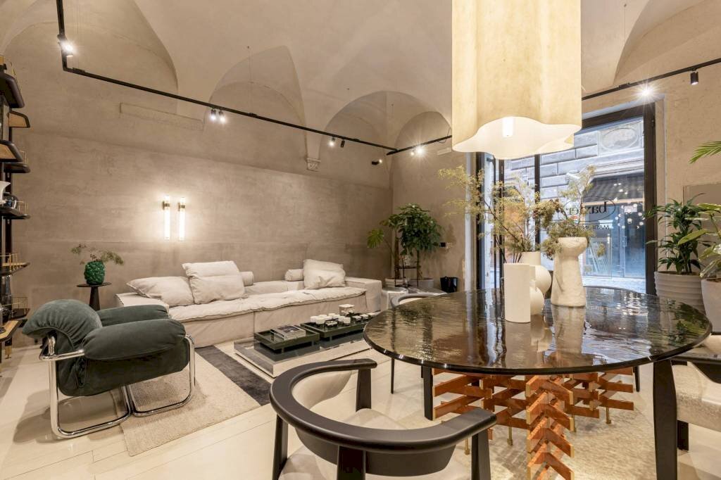 Salone - Shop via Monterone, 2, Roma (neighborhood Centro Storico) - photo 2