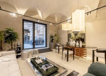 Salone - Shop via Monterone, 2, Roma (neighborhood Centro Storico) - photo 1