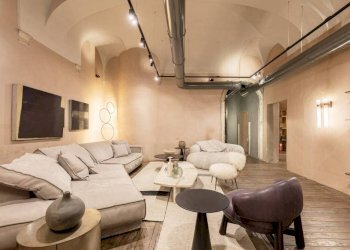 Salone - Shop via Monterone, 2, Roma (neighborhood Centro Storico) - photo 12
