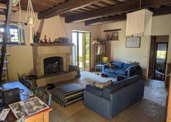 Salone - Rustico strada Provinciale Monteguiduccio, Montefelcino - foto 4