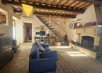 Salone - Rustico strada Provinciale Monteguiduccio, Montefelcino - foto 24