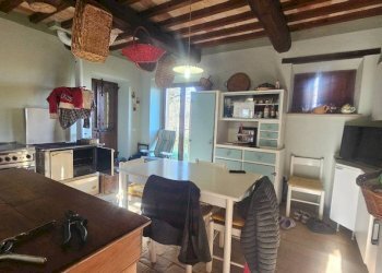 Cucina - Rustico strada Provinciale Monteguiduccio, Montefelcino - foto 27