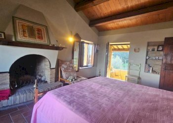 Camera da letto - Rustico strada Provinciale Monteguiduccio, Montefelcino - foto 32