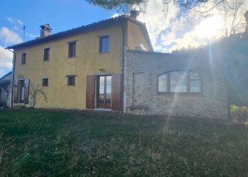 Facciata - Rustico strada Provinciale Monteguiduccio, Montefelcino - foto 39