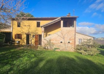 Facciata - Rustico strada Provinciale Monteguiduccio, Montefelcino - foto 45