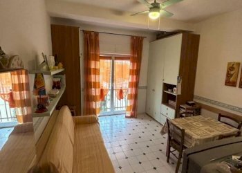 Camera da letto - Monolocale via Sant'Elmo, 21, Diano Marina - foto 2