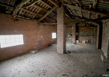 Stanza non arredata - Casa indipendente via Santa Fede, 14, Cavagnolo - foto 37