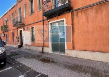 Locale Commerciale Via Piave, Siracusa - foto 1