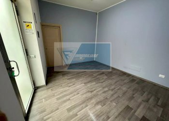 Locale Commerciale Via Piave, Siracusa - foto 8