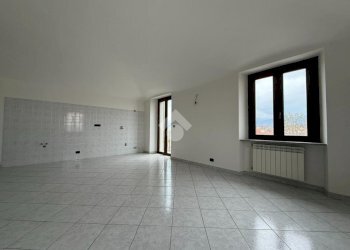 Four-room apartment Frazione sant'antonio 68, Castellamonte - photo 8
