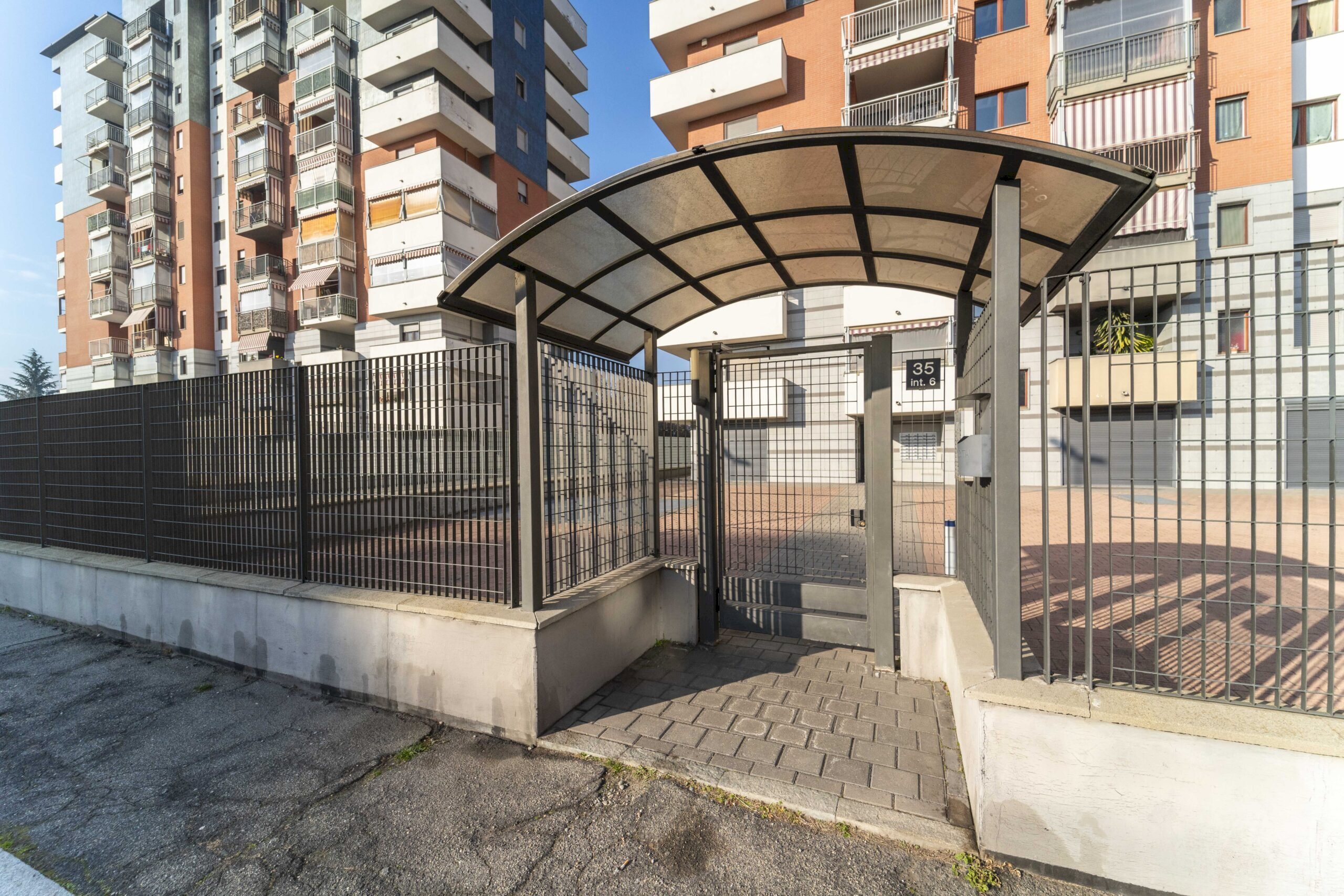 Two-room apartment Strada del Portone, Circoscrizione 2, Torino - photo 2