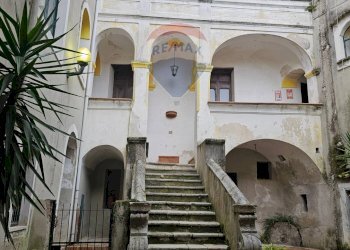 Casa indipendente via Le Piazza, Giffoni Sei Casali - foto 2