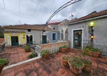 Casa indipendente via Le Piazza, Giffoni Sei Casali - foto 13