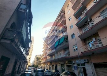 Locale Commerciale Via Crispi, Salerno - foto 11